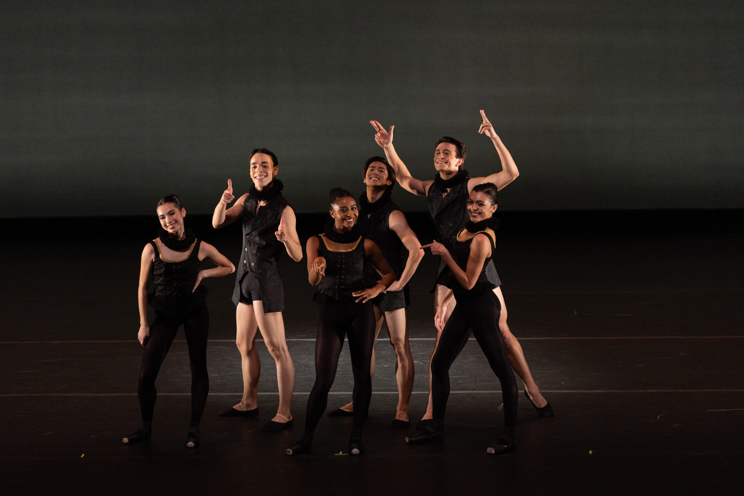 ABT Dancers Black Zip Tote – American Ballet Theatre Official